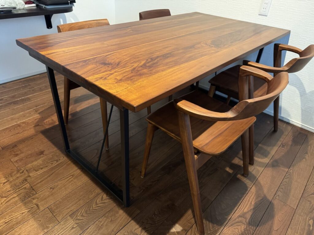 チーク無垢・ダイニングセット納品