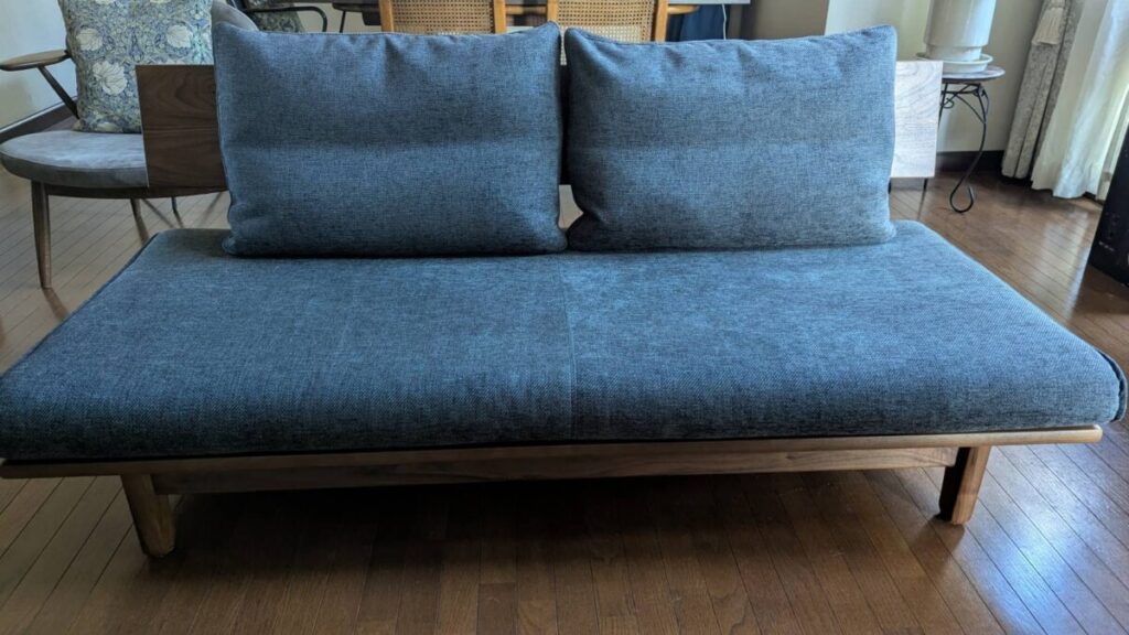 飛騨産業・森のことばソファ・ウォールナット納品