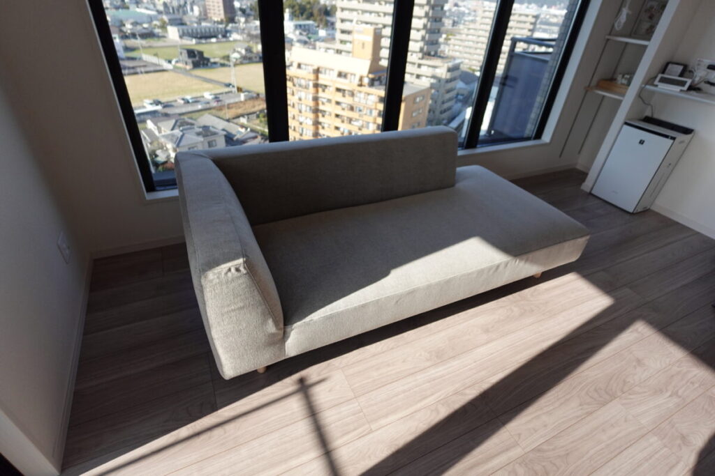 高松市にマルイチセーリング・バリタソファ納品