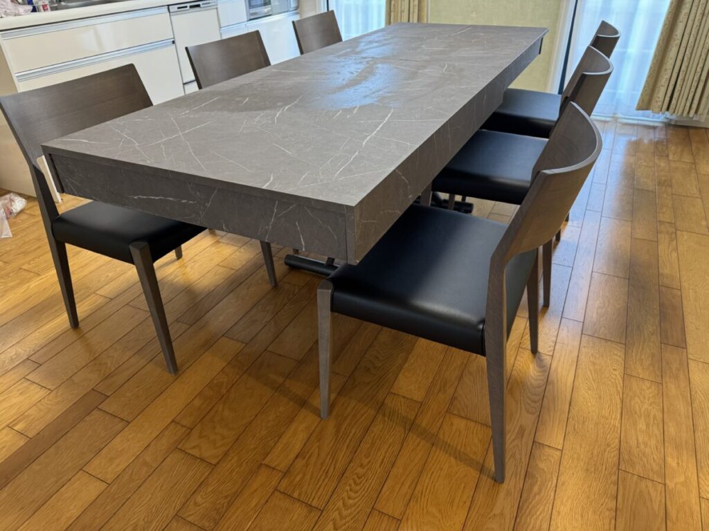 長崎県にALTACOM・FEBOリフトテーブル納品